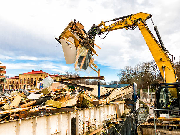 Best Commercial Cleanout Services  in Lake Odessa, MI